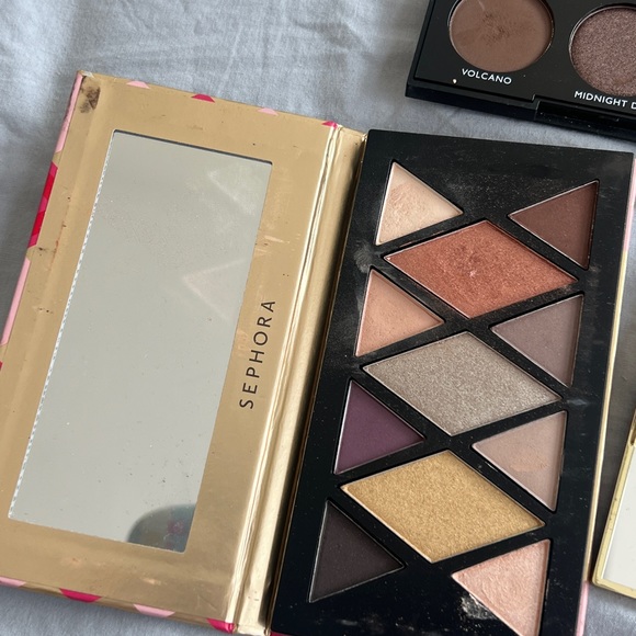 Makeup (eyeshadows and blush) lot - Picture 4 of 7